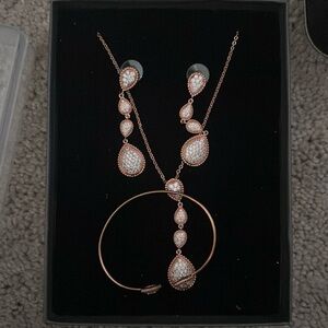 Rose gold Set (earrings, necklace, and bracelet)